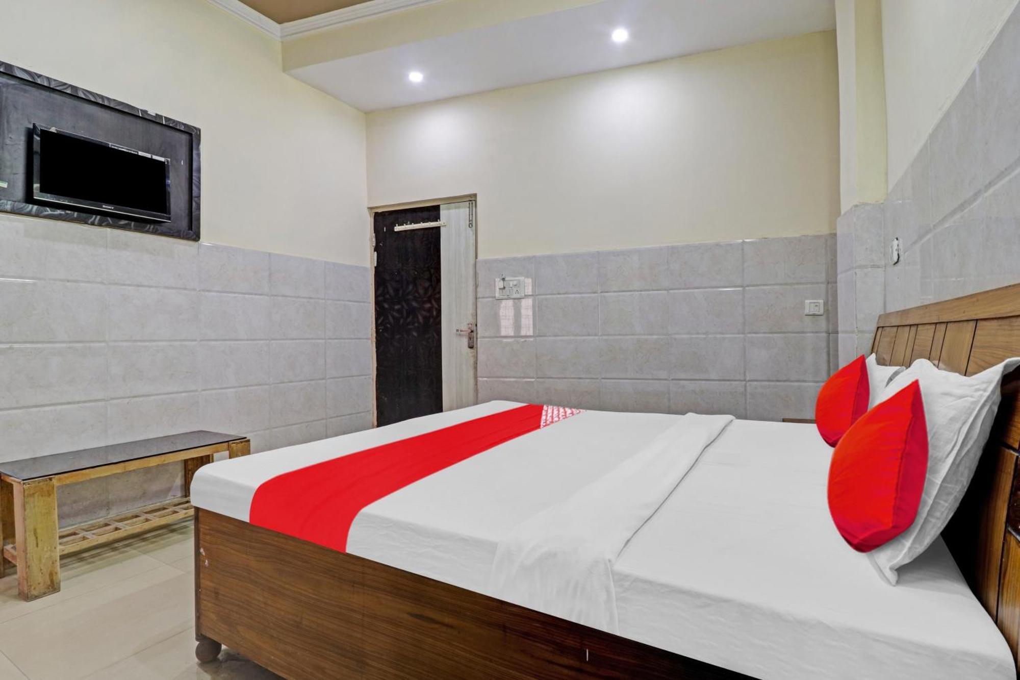 דהראדון Hotel O Vishal Paradise מראה חיצוני תמונה