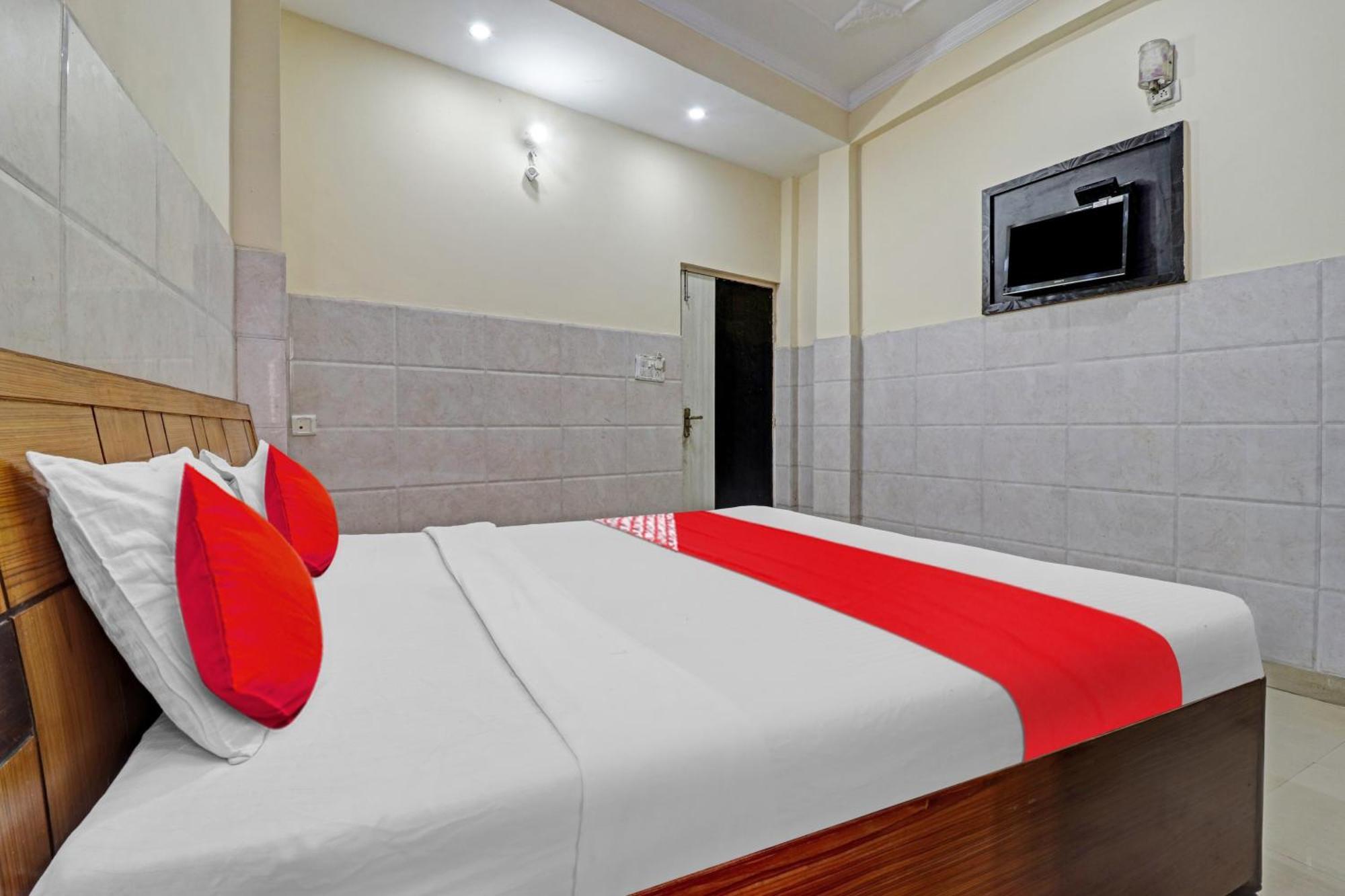 דהראדון Hotel O Vishal Paradise מראה חיצוני תמונה