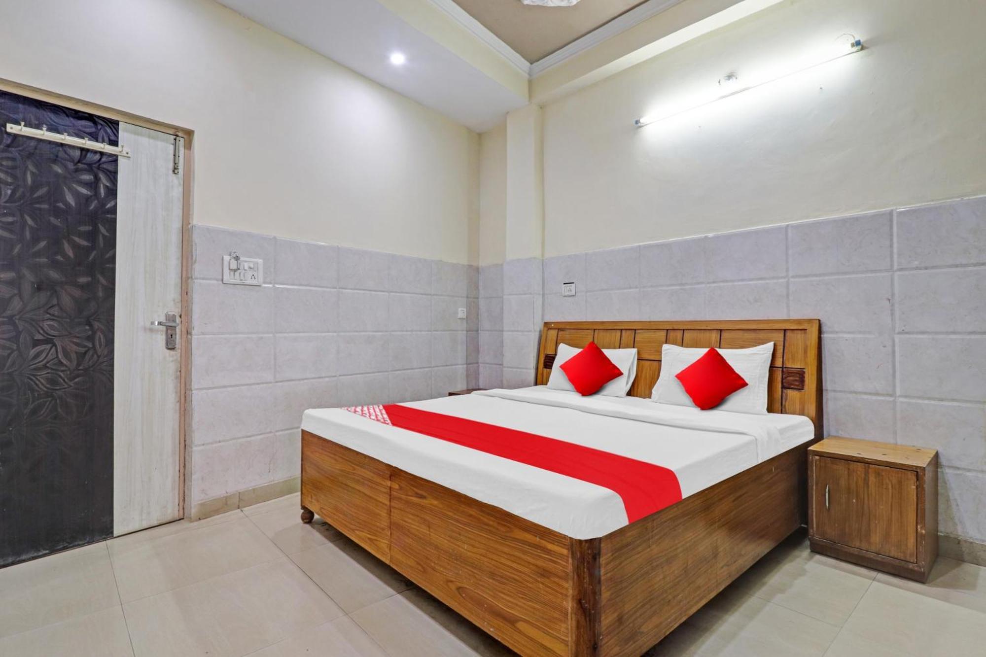 דהראדון Hotel O Vishal Paradise מראה חיצוני תמונה