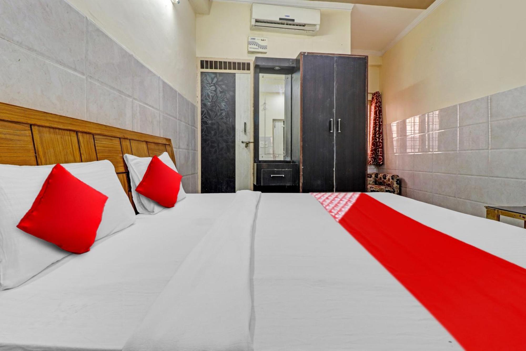 דהראדון Hotel O Vishal Paradise מראה חיצוני תמונה